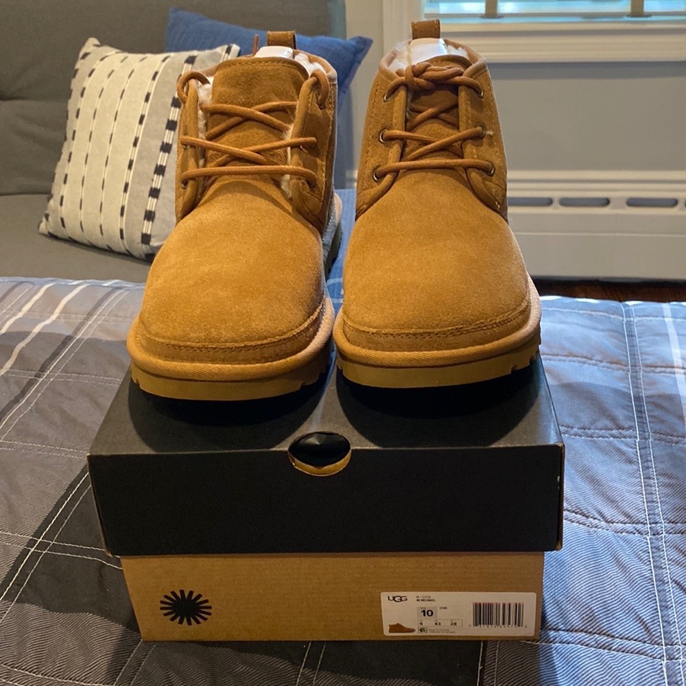Ugg tan chukka boot size 10